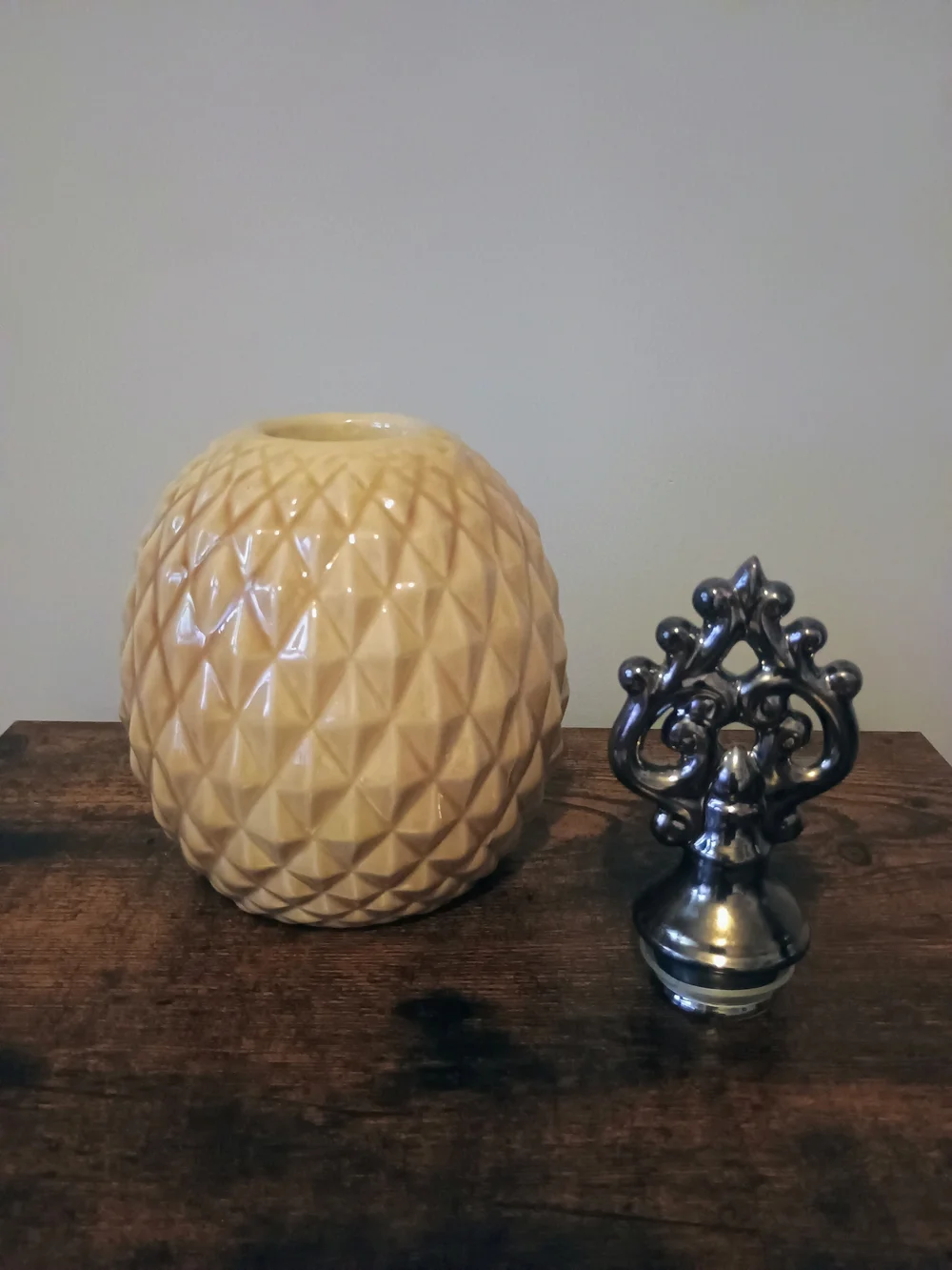 Ceramic Pineapple Accent in Cream with Silver Top